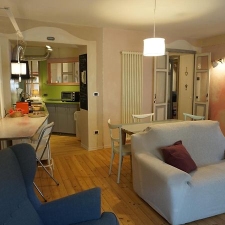 Graziosa Dimora Centro Storico Appartement Biella Buitenkant foto