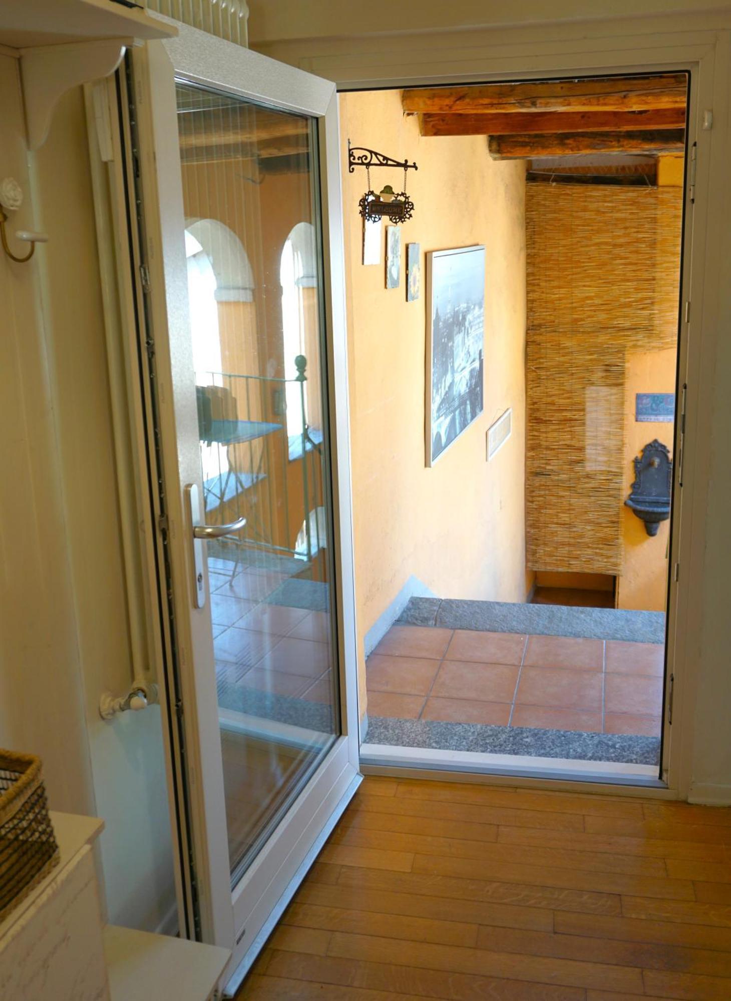 Graziosa Dimora Centro Storico Appartement Biella Buitenkant foto