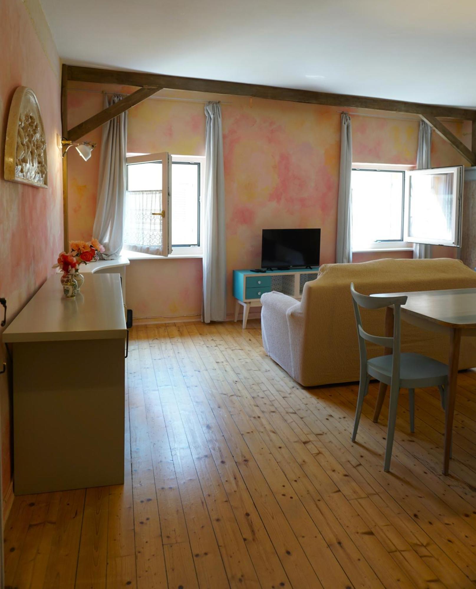 Graziosa Dimora Centro Storico Appartement Biella Buitenkant foto